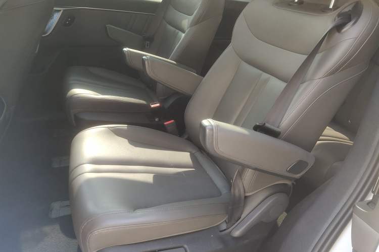 Used SAIC MAXUS G70 2024 2.0T Automatic Luxury Edition 7 Seats
