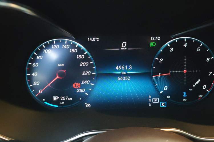Used Mercedes-Benz GLC 2022 Refreshed GLC 260 L 4MATIC Dynamic Edition Instrument Cluster