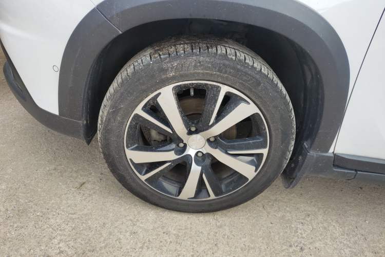 Used Peugeot 2008 2018 230THP Automatic Luxury Edition Left Front Wheel Hub