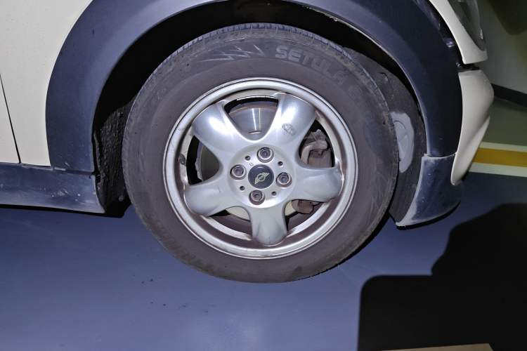 Used MINI Clubman 2011 1.6L ONE Right Front Wheel Hub