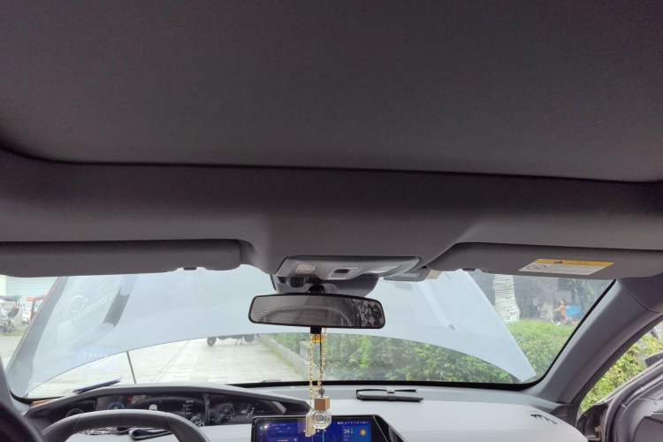 Used CHANGAN UNI-V 2022 1.5T Prestige Version Headliner