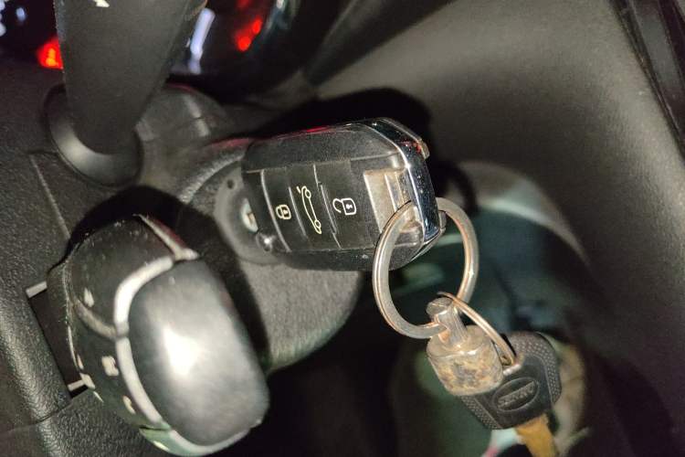 Used Peugeot 3008 2015 2.0L Automatic Trend Edition