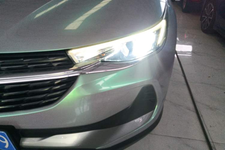 Used Buick Encore 2021 332T CVT Elite Edition Left Front Headlight