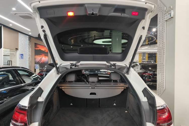 Used Mercedes-Benz GLC Coupe 2022 Refreshed GLC 260 4MATIC Coupe SUV