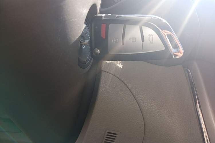 Used Nissan Sylphy 2012 1.8XE CVT Comfort Edition Vehicle Key