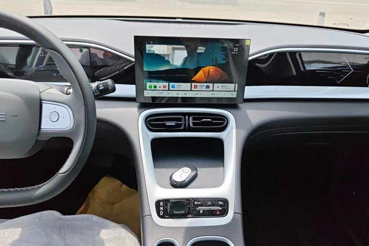 Used Geely Galaxy Geome 2026 Model 310km Youth Edition Audio And AC Panel