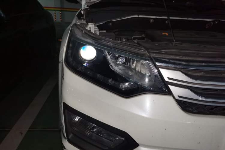 Used CHANGAN OSHAN CX70 2016 1.6L Manual Luxury Model
