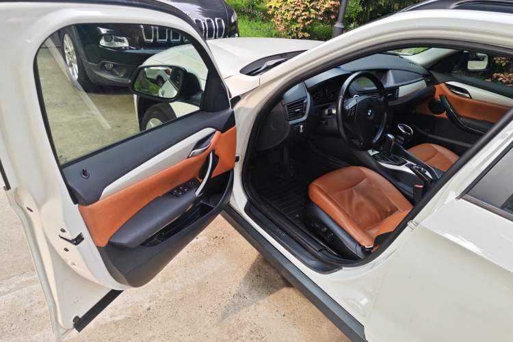 Used BMW X1 2013 sDrive18i Fashion Model
