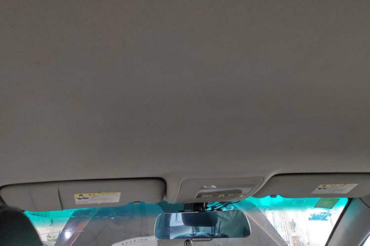 Used BYD S6 2014 2.0L Manual Luxury 5-Seater
