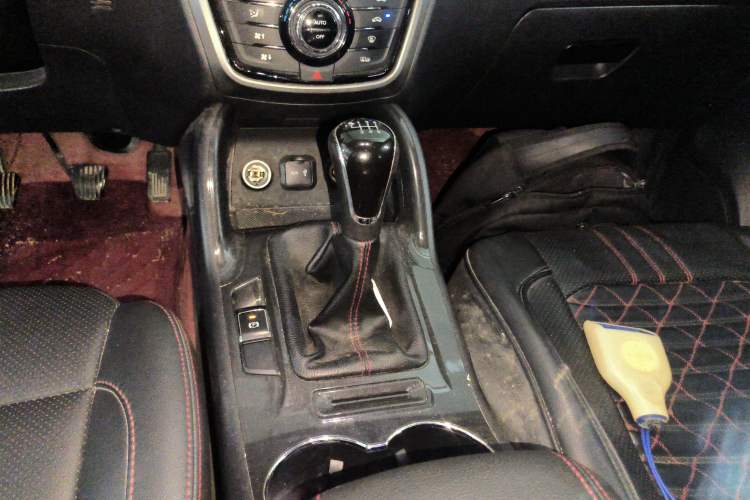 Used CHANGAN CS75 2017 Shangku Edition 1.5T Manual ZhiXiang Model