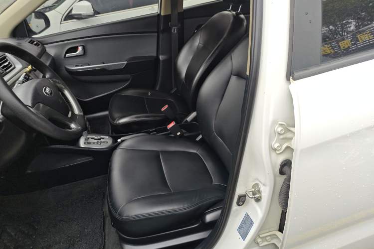 Used Kia K2 2015 Sedan 1.4L Automatic GLS