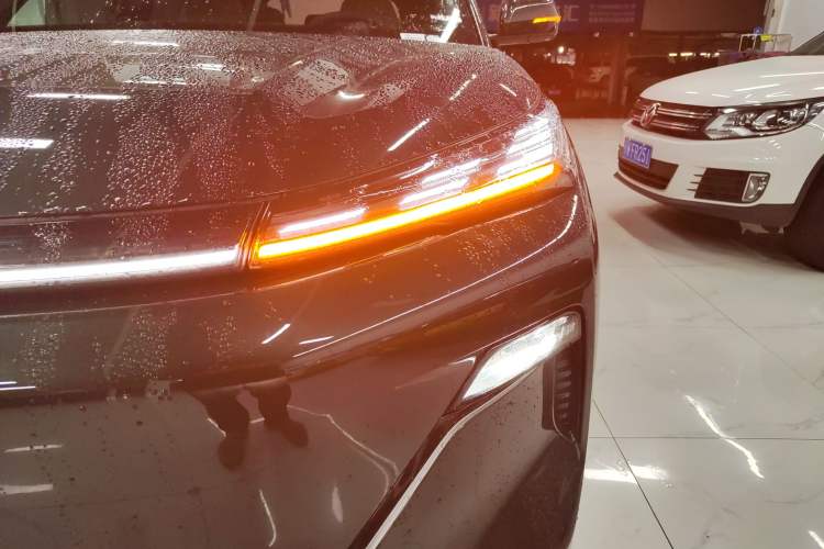 Used Geely Galaxy Galaxy Xingjian 7 EM-i 2025 120km Flagship Edition
