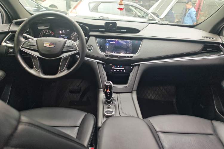 Used Cadillac XT5 2020 28T Luxury Version