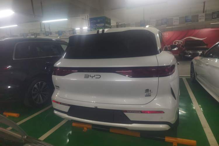 Used BYD Tang L 2025 DM 200KM Four-Wheel Drive LiDAR Flagship Model Rear