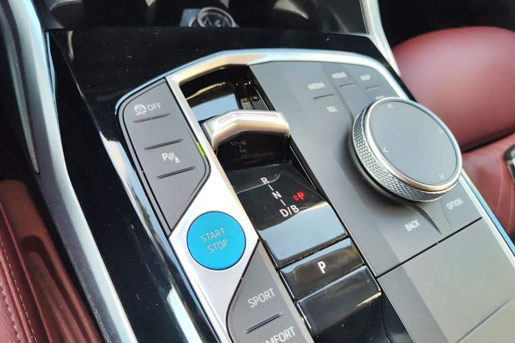 Used BMW i3 2022 eDrive 35 L
