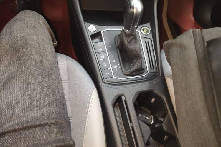 Used Volkswagen Lavida 2023 280TSI DSG Full-Comfort Edition Gear Lever