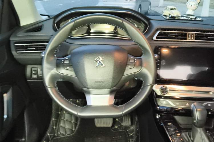 Used Peugeot 308 2016 1.6L Automatic Luxury Edition