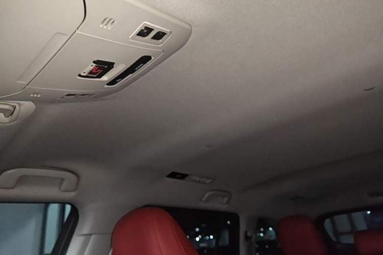 Used Toyota Highlander 2026 Model 2.5L Intelligent Electric Hybrid Dual-Engine Two-Wheel-Drive Elite Edition 5-seater
