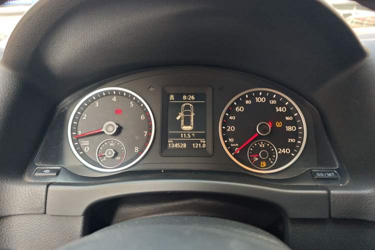 Used Volkswagen Tiguan 2012 1.8TSI Manual Two-Wheel Drive Enjoyment Edition Instrument Cluster