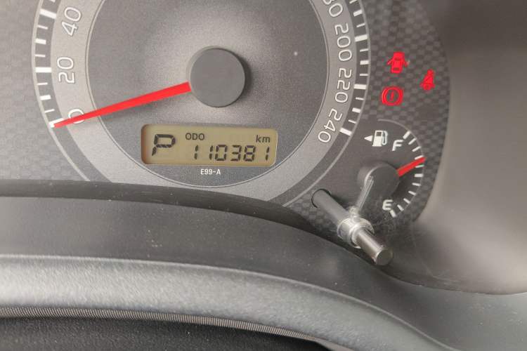 Used Toyota Corolla 2011 1.8L CVT GL-i Odometer Close Up
