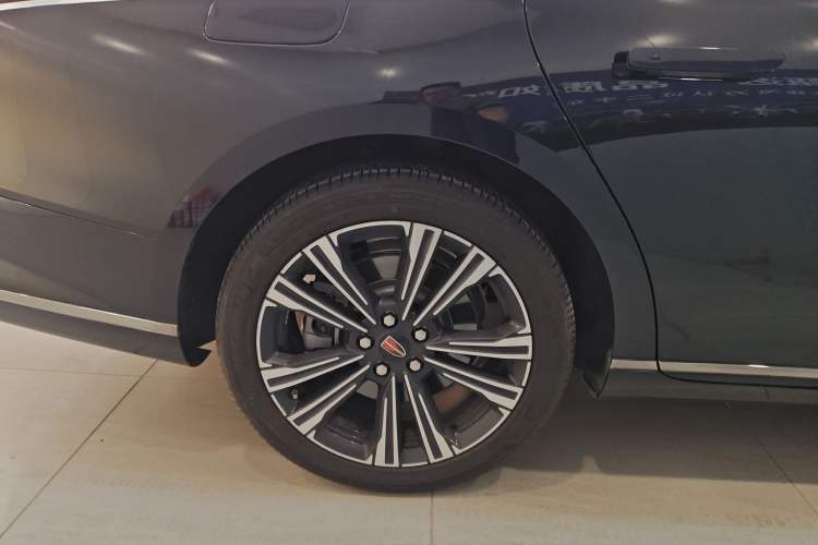 Used Hongqi H9 2024 2.0T Qixiang Private Style Edition Right Rear Wheel Hub