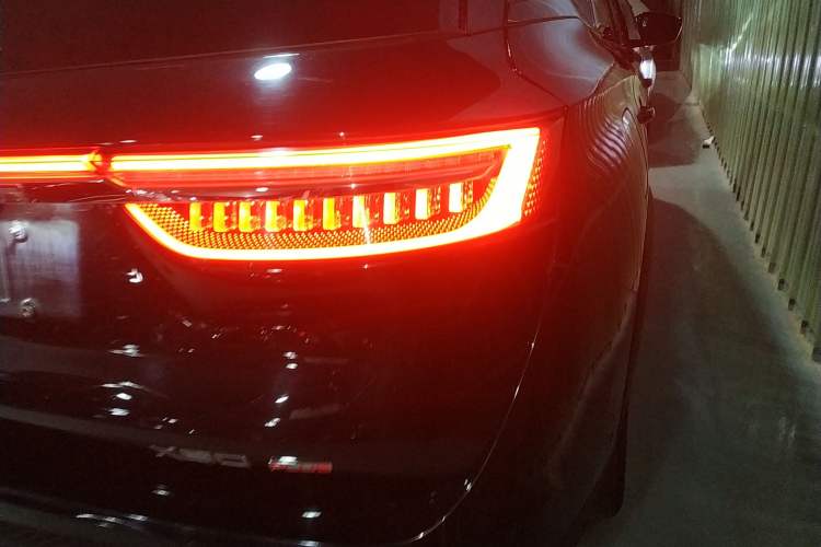 Used JETOUR X90 2022 Zilong 2.0T DCT Wushen Edition 7-Seater
