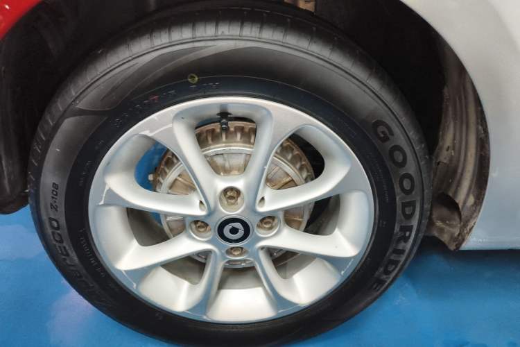 Used smart forfour 2018 1.0L 52 kW Dynamic Edition
