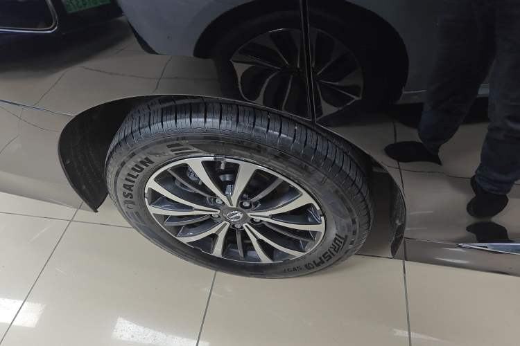 Used GAC Trumpchi M8 2024 Lingxiu Series 390T Deluxe Edition Right Rear Wheel Hub