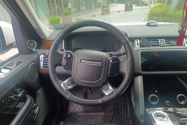 Used Land Rover Range Rover 2020 3.0 L6 Grand Edition
