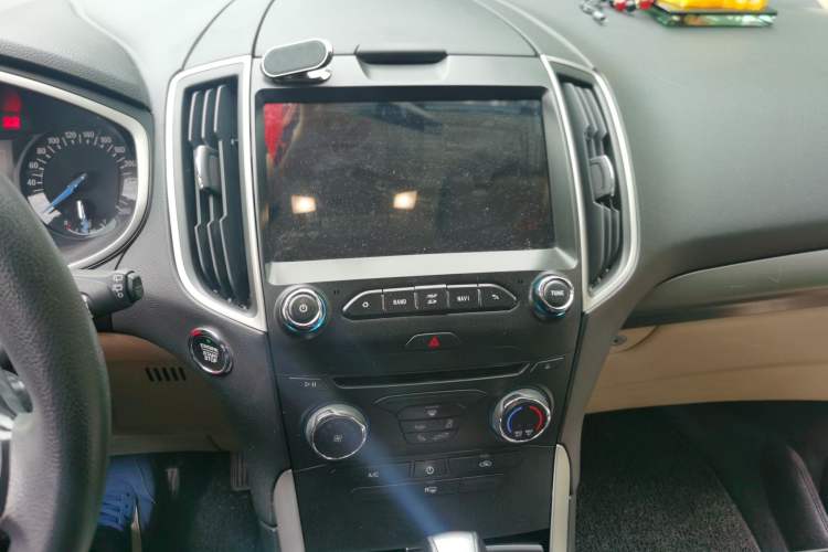 Used Ford Edge 2015 2.0T GTDi Two-Wheel-Drive Elite Edition
