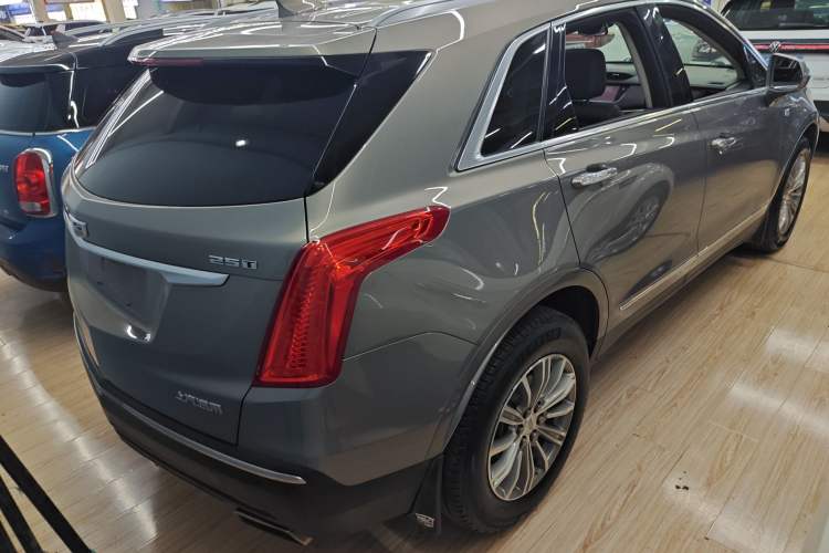 Used Cadillac XT5 2018 25T Luxury Model
