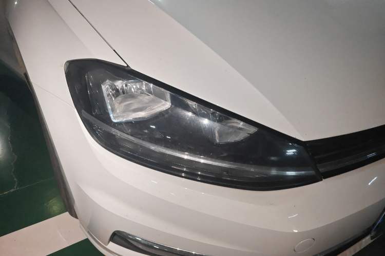 Used Volkswagen Golf 2018 230TSI Automatic Comfort Model
