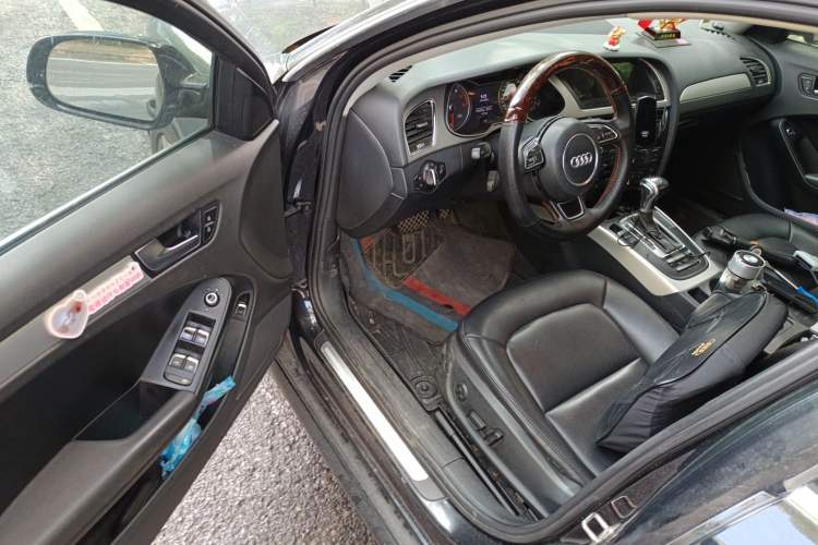 Used Audi A4L 2013 35 TFSI Automatic Standard Model Driver Seat