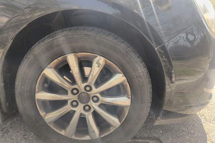 Used Buick GT 2013 GT 1.6L Automatic Fashion Edition Right Front Wheel Hub