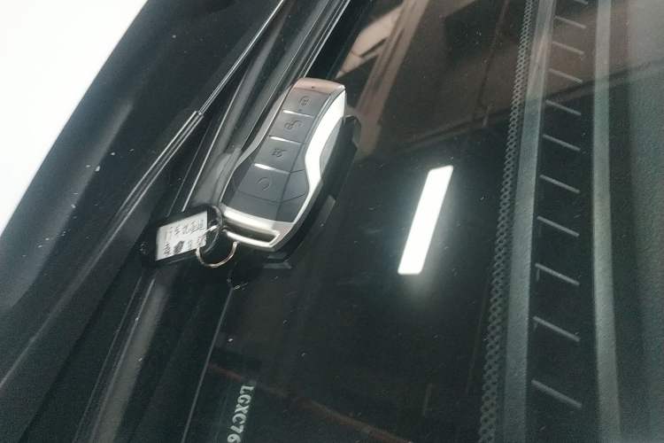 Used BYD Qin Pro New Energy 2019 DM Super Edition 1.5TI Automatic Smart Connect X-Trail Model China VI Standard Vehicle Key