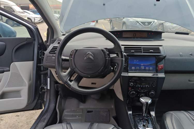 Used Citroen C-Quatre 2013 Sedan 1.6L Automatic Prestige Model Steering Wheel