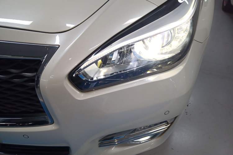 Used Infiniti Q70 2019 Q70L 2.0T Elite Plus Version