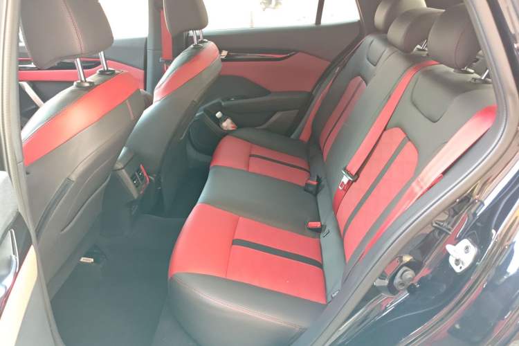 Used Dongfeng Aeolus Yixuan 2021 230T Automatic Zuiying Knight Edition
