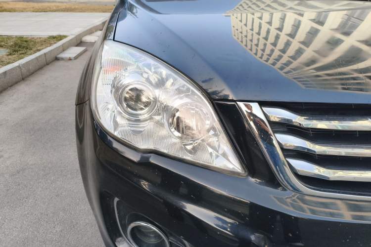 Used Haval H6 2014 Upgraded Model 2.0T Diesel Manual Two-Wheel Drive Elite Version