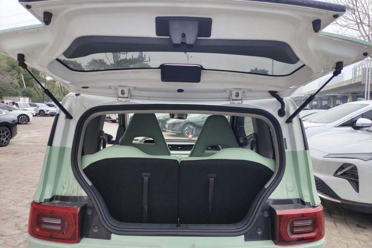 Used Wuling Hongguang MINIEV 2022 Macaron Premium Model – Lithium Iron Phosphate