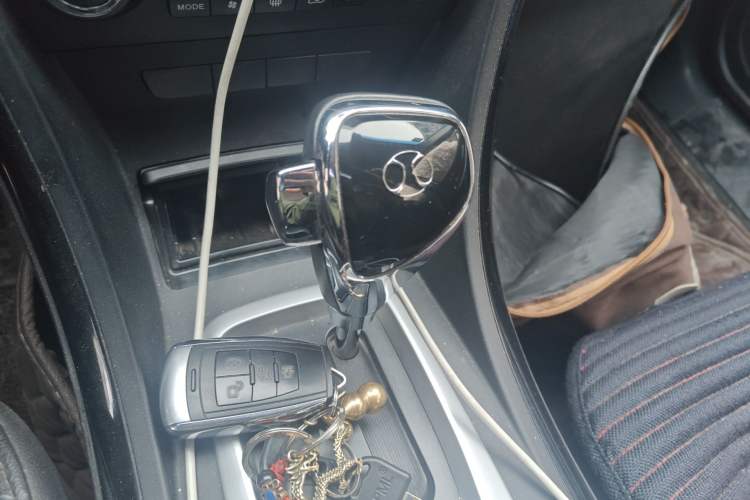 Used BAIC Senova D70 2018 Performance Version 1.8T Comfort Version Gear Lever