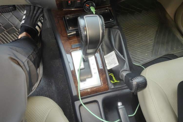 Used Mitsubishi Pajero Sport 2013 3.0L Automatic 4x4 Flagship Edition