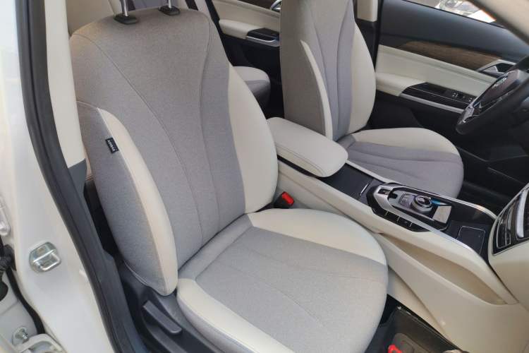 Used BAIC Beijing EU5 2018 R500 Smart Edition Right Front Seat