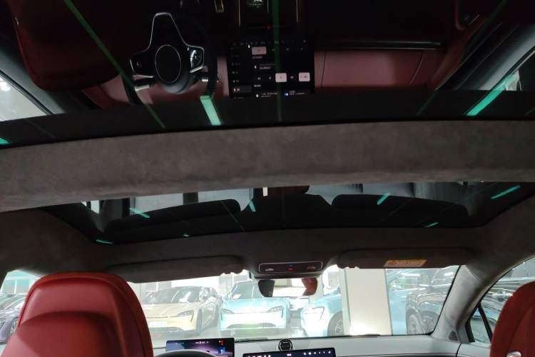 Used Hima Luxeed S7 2025 785 km Ultra