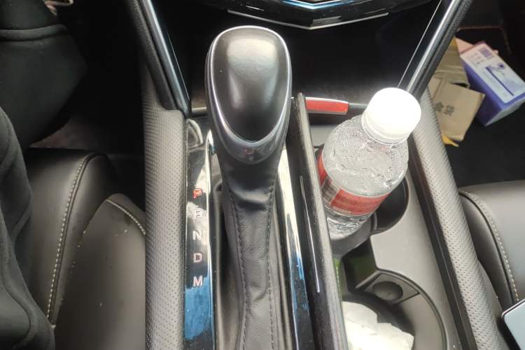 Used Cadillac XTS 2018 28T Tech Edition Gear Lever