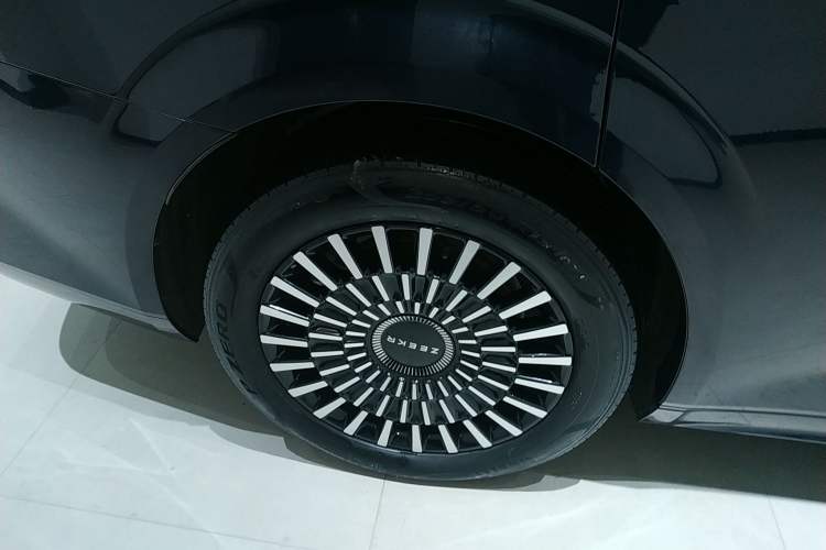 Used Zeekr 009 2022 WE Edition
