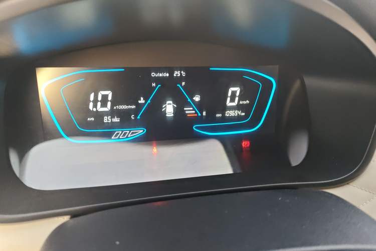 Used CHANGAN OSHAN Cosmos 2019 1.5T Manual Elite Version China V Standard Odometer Close Up