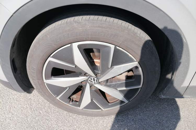 Used Volkswagen ID.4 CROZZ 2021 Long-Range PRO Two-Wheel Drive Version
