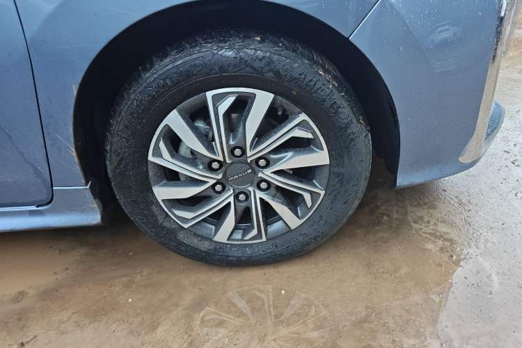 Used SAIC MAXUS G20 2021 Facelifted PLUS 2.0T Gasoline Automatic Luxury Edition
