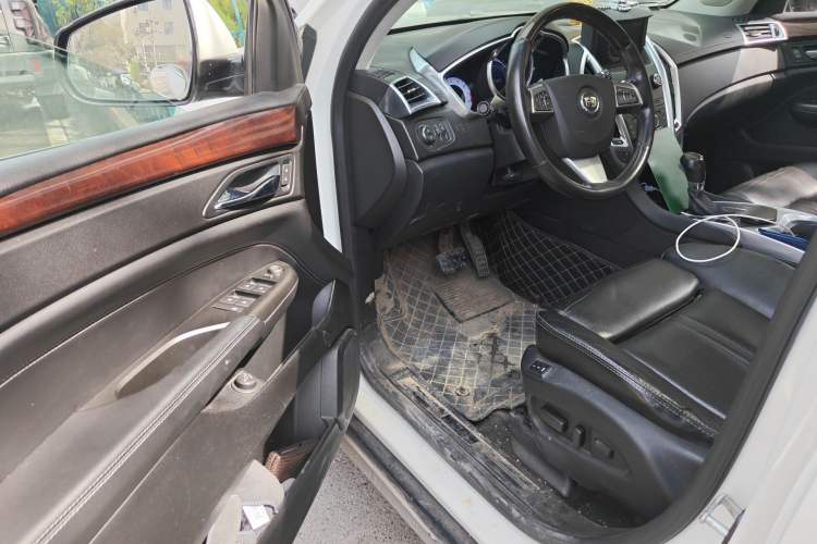 Used Cadillac SRX 2012 3.0L Elite Edition Driver Seat